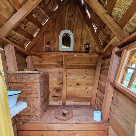 La Enchantee, Insolite A La Ferme Le Vernet (Alpes-de-Haute-Provence)
